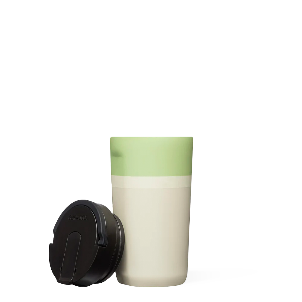star-warstm-kids-cup-r7 0b29a0bde323--grogu-kids-cup-product-lid-off.png