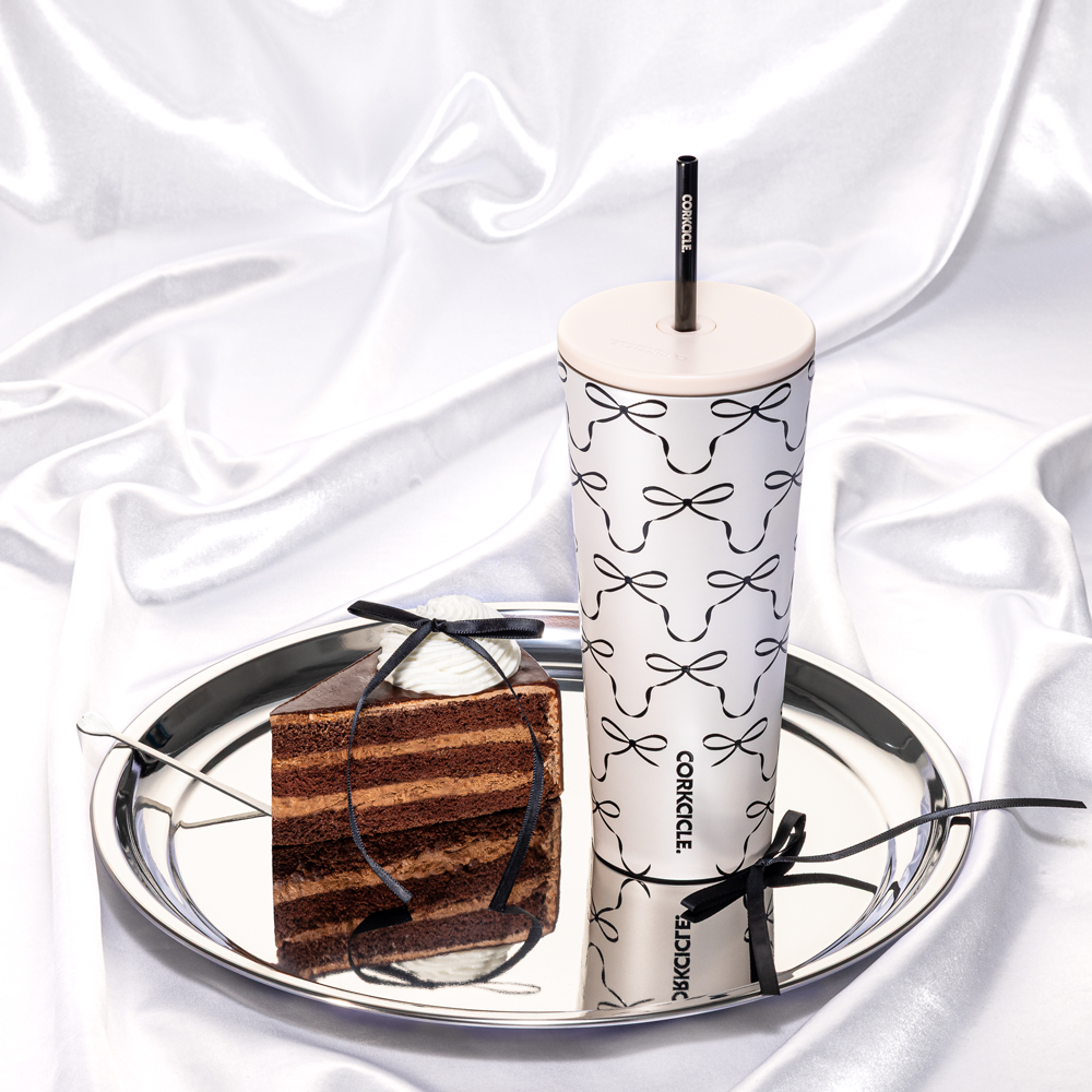 cold-cup-y7 2a98a7269432--2224PBBC-lifestyle.png