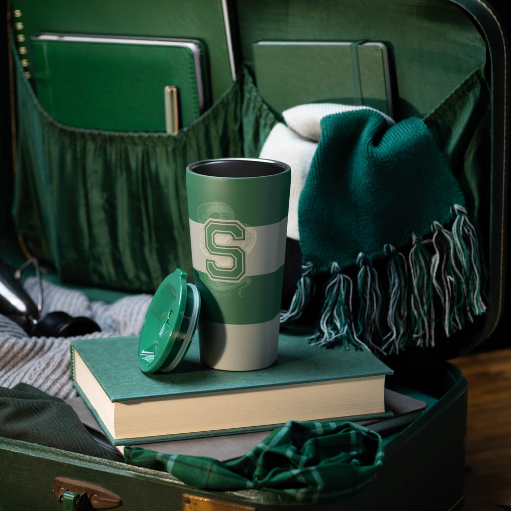 harry-potter-tumbler-y4 84ce9e4c9c5c--HarryPotter-Slytherin-4.jpg
