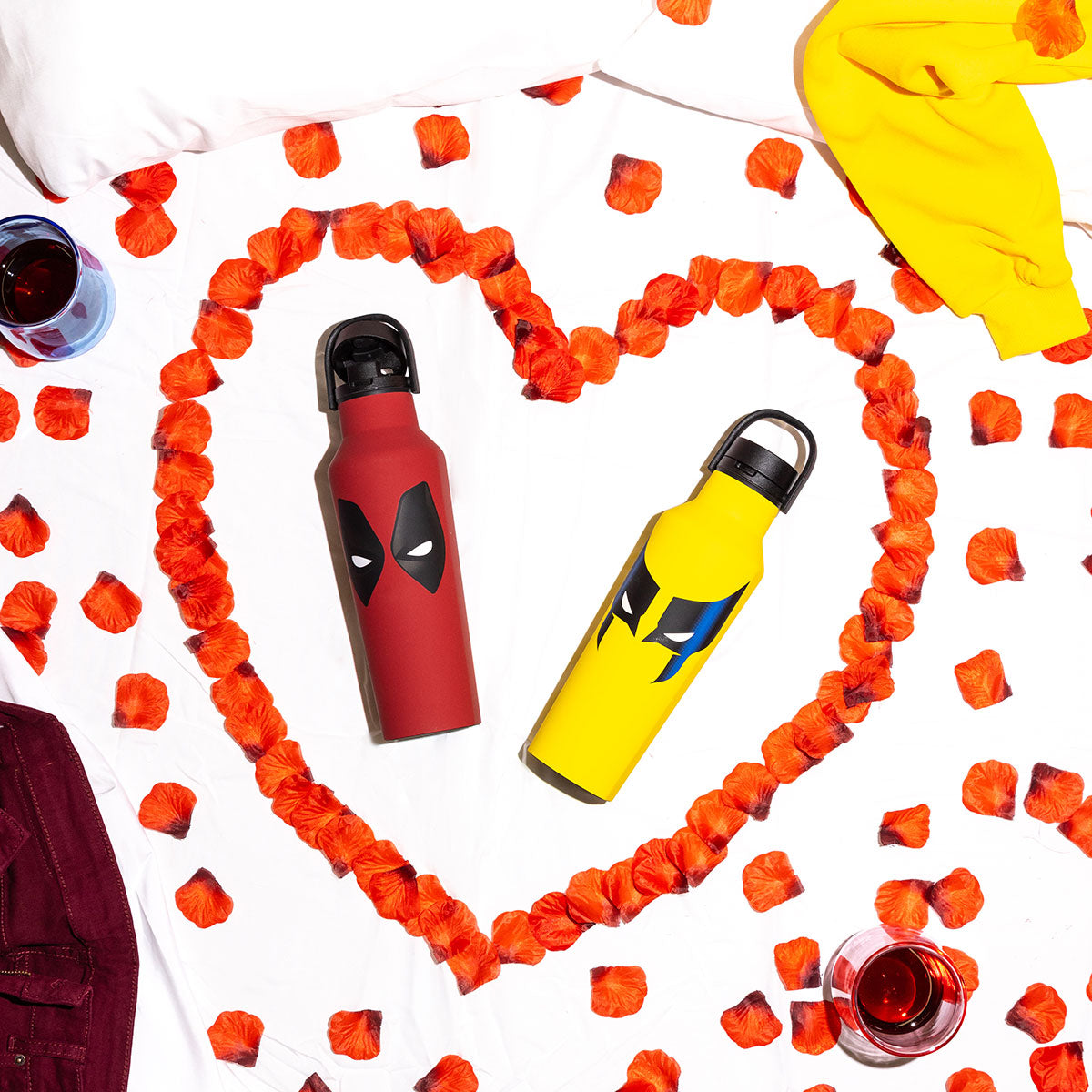 deadpool-and-wolverine-drinkware-j6 a7afce7e71cf--DeadpoolWolverine-PDPLifestyle2.jpg